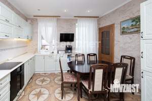 Дом 205м&sup2;, 2-этажный, участок 6 сот.  