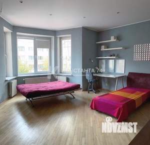 Таунхаус 304м&sup2;, 3-этажный, участок 1 сот.  