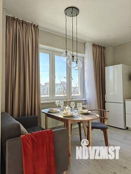 Студия квартира, посуточно, 40м2, 3/10 этаж