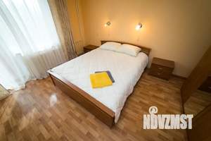 2-к квартира, посуточно, 72м2, 1/10 этаж