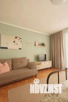 1-к квартира, посуточно, 40м2, 2/9 этаж