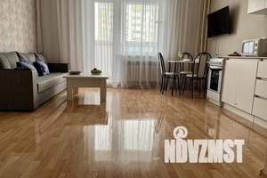 1-к квартира, посуточно, 42м2, 5/10 этаж