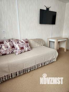 Студия квартира, посуточно, 27м2, 5/10 этаж