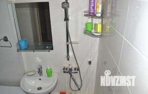 Студия квартира, посуточно, 28м2, 17/18 этаж