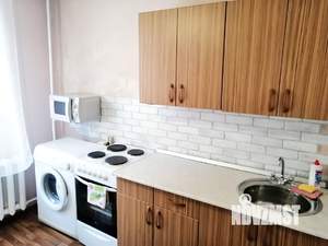 1-к квартира, посуточно, 38м2, 1/10 этаж