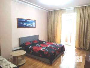 1-к квартира, посуточно, 40м2, 5/8 этаж
