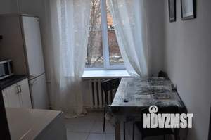 1-к квартира, посуточно, 37м2, 2/5 этаж