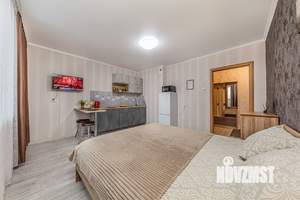 Студия квартира, посуточно, 40м2, 10/10 этаж