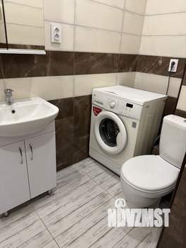 Студия квартира, на длительный срок, 38м2, 3/23 этаж