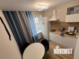 2-к квартира, посуточно, 45м2, 5/5 этаж