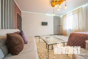 3-к квартира, посуточно, 88м2, 3/4 этаж