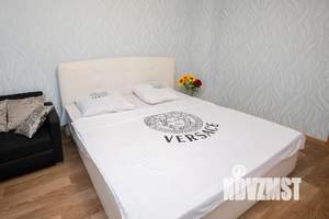 1-к квартира, посуточно, 40м2, 6/18 этаж