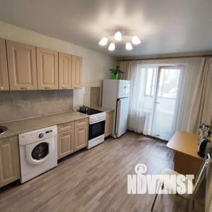 1-к квартира, посуточно, 33м2, 1/18 этаж