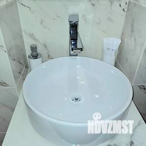 2-к квартира, посуточно, 56м2, 6/15 этаж