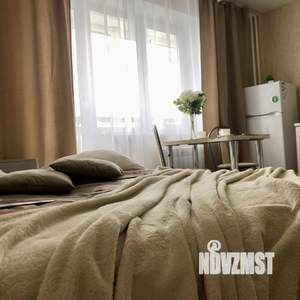 Студия квартира, посуточно, 32м2, 18/18 этаж