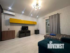 1-к квартира, посуточно, 44м2, 7/10 этаж