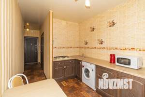 1-к квартира, посуточно, 35м2, 14/14 этаж