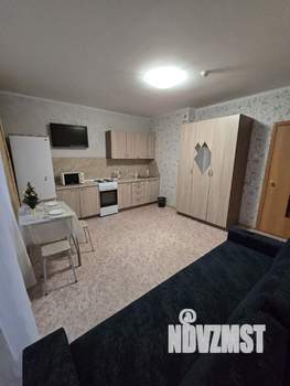 Студия квартира, посуточно, 28м2, 6/19 этаж