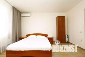 1-к квартира, посуточно, 43м2, 7/11 этаж