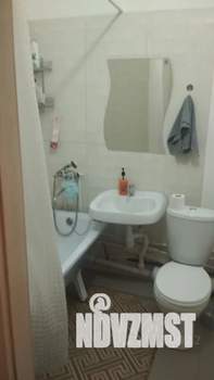 Студия квартира, посуточно, 37м2, 7/25 этаж