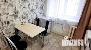 1-к квартира, посуточно, 38м2, 3/6 этаж