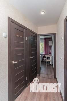 1-к квартира, посуточно, 38м2, 3/5 этаж