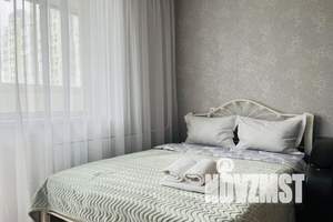 1-к квартира, посуточно, 44м2, 7/10 этаж