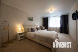 2-к квартира, посуточно, 70м2, 1/1 этаж