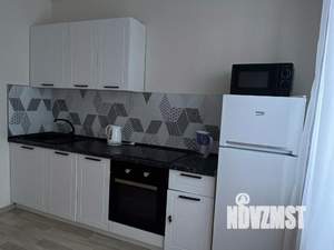 1-к квартира, посуточно, 33м2, 1/1 этаж