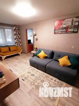 2-к квартира, посуточно, 42м2, 1/5 этаж