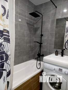 Студия квартира, посуточно, 28м2, 3/25 этаж