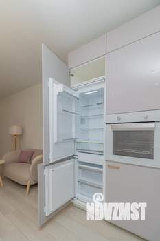 Студия квартира, посуточно, 35м2, 3/17 этаж