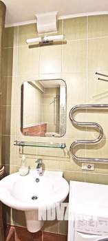 2-к квартира, посуточно, 52м2, 1/1 этаж