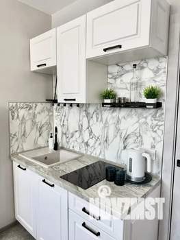 1-к квартира, посуточно, 41м2, 9/16 этаж