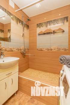 1-к квартира, посуточно, 46м2, 1/10 этаж