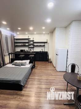 Студия квартира, посуточно, 43м2, 1/24 этаж