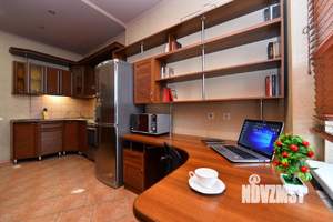 1-к квартира, посуточно, 52м2, 1/1 этаж