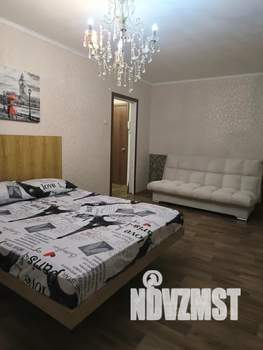 1-к квартира, посуточно, 35м2, 4/10 этаж