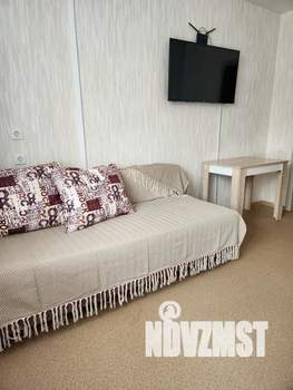 Студия квартира, посуточно, 27м2, 5/10 этаж