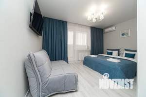 Студия квартира, посуточно, 35м2, 6/20 этаж