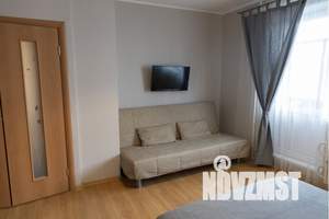 1-к квартира, посуточно, 34м2, 7/9 этаж