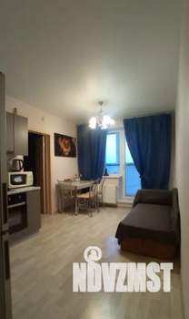 Студия квартира, посуточно, 35м2, 7/10 этаж