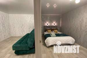 4-к квартира, посуточно, 91м2, 1/5 этаж