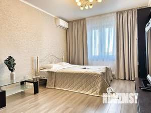 1-к квартира, посуточно, 42м2, 9/18 этаж