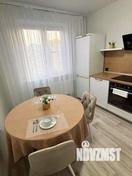 1-к квартира, посуточно, 43м2, 1/1 этаж