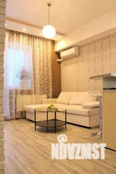 2-к квартира, посуточно, 39м2, 7/8 этаж