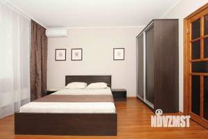 1-к квартира, посуточно, 43м2, 1/1 этаж