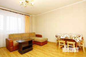 2-к квартира, посуточно, 50м2, 1/1 этаж