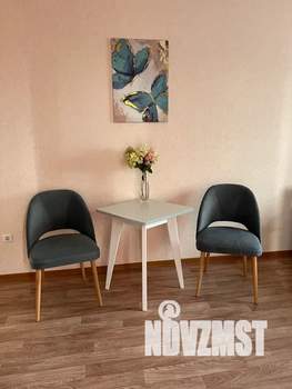 Студия квартира, посуточно, 32м2, 4/10 этаж