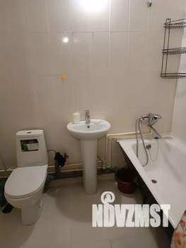 Студия квартира, посуточно, 32м2, 2/18 этаж